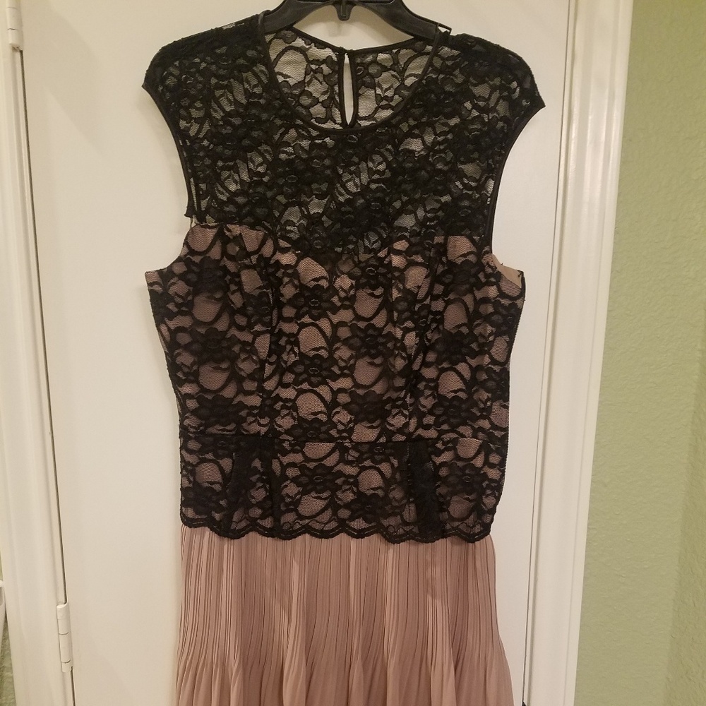 Elegant dress size 12